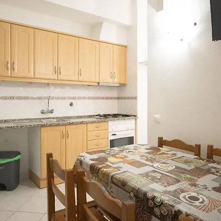 Quinta Dos Martins - Swimming Pool - By Bedzy * البوفيرا