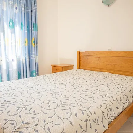 Quinta Dos Martins - Swimming Pool - By Bedzy شقة البوفيرا