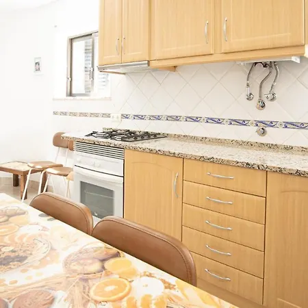 Quinta Dos Martins - Swimming Pool - By Bedzy