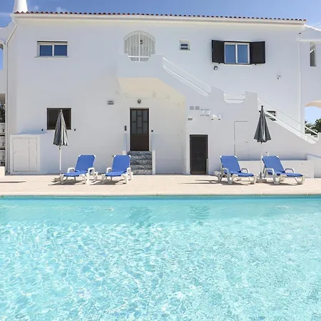 Quinta Dos Martins - Swimming Pool - By Bedzy